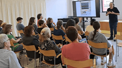 Lluís Bach commemora la seva trajectòria de 35 anys d'ensenyament en anglès